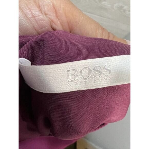 Hugo Boss Womens Textured Ribbed Burgundy Pencil Skirt‎ With Back Zipper - Picture 2 of 6